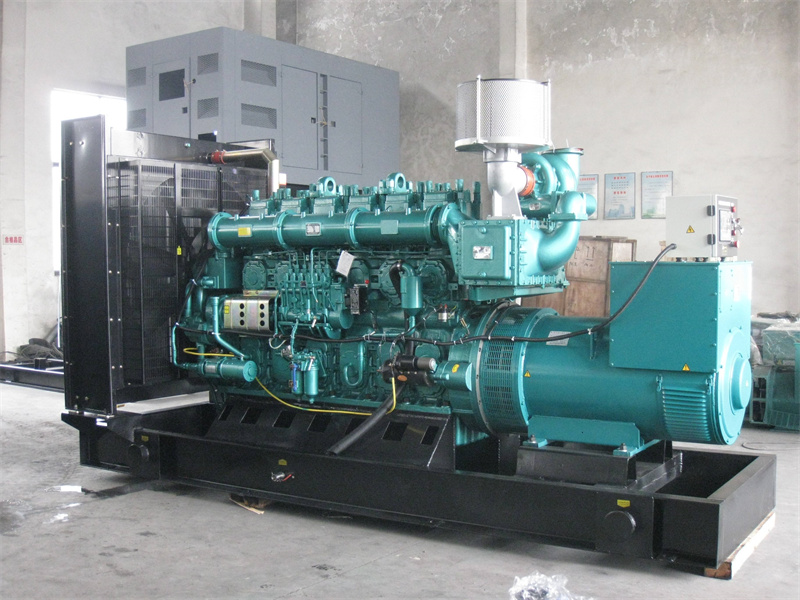 深泽200KW 柴油发电机的油耗是多少?