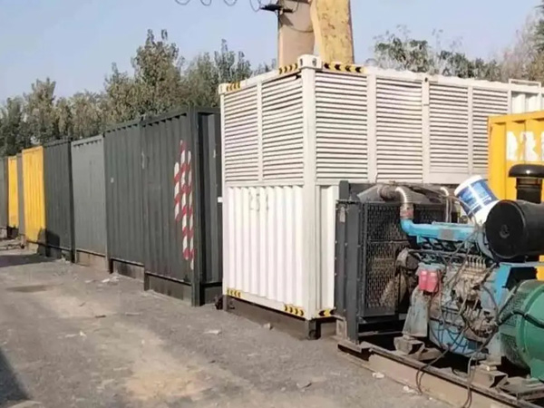 深泽200KW柴油发电机机组每小时油耗是多少?